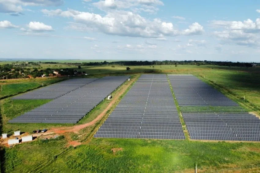 Thopen compra usinas da Copel e aumenta capacidade solar no PR