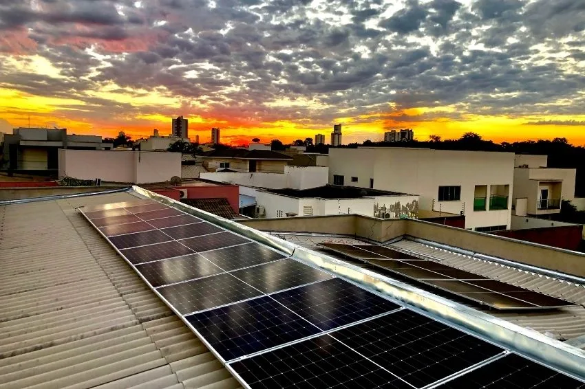 Canal Solar - Energia solar no Brasil é até sete vezes mais barata que nos EUA