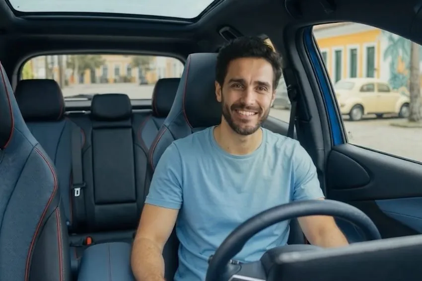 Canal Solar - (re)energisa lança influenciador digital criado por IA para educação energética