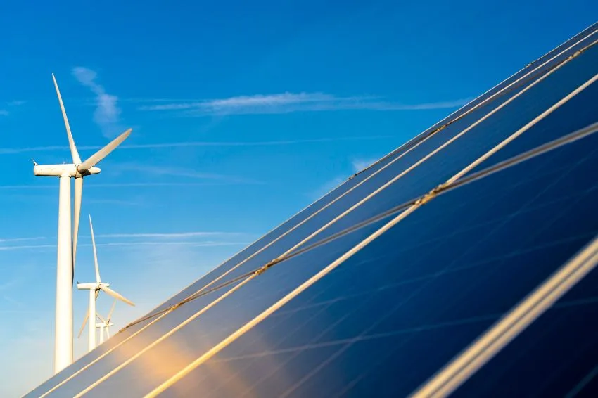 Canal Solar - ANEEL revogou 509 pedidos de outorgas de usinas solares e eólicas em 2025