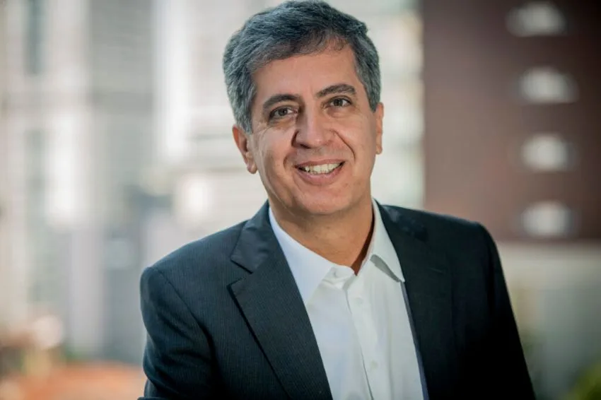 Canal Solar - Carlos Evangelista anuncia saída e deixa presidência executiva da ABGD