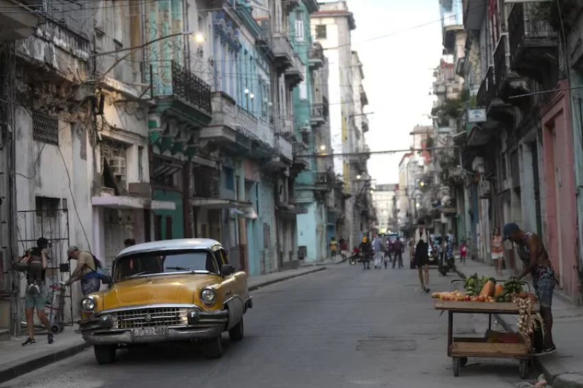 Baixa participação de renováveis agrava crise energética em Cuba