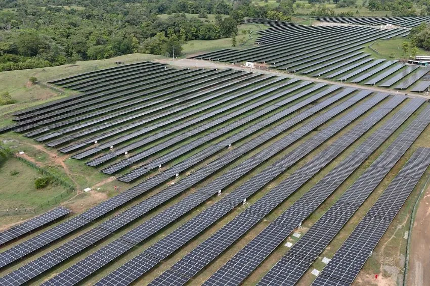 Colômbia inaugura seu 1º projeto solar alinhado com padrões internacionais