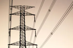 Após pressão do mercado, governo dobra preços-teto dos leilões de capacidade