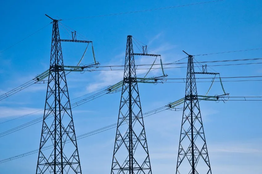 PLD decola e amplia estranhamento com decisões operativas do ONS