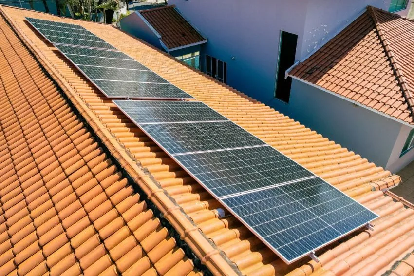 https://canalsolar.com.br/abnt-revisao-norma-baterias-sistemas-fotovoltaicos/