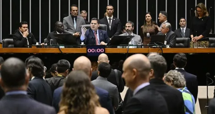 Canal Solar – Congresso aprova MP 1.304 sem cobrança sobre geração distribuída Canal Solar - Congresso aprova MP 1.304 sem cobrança sobre geração distribuída